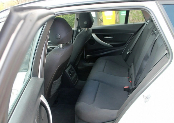BMW Seria 3 cena 42999 przebieg: 240000, rok produkcji 2012 z Gozdnica małe 497